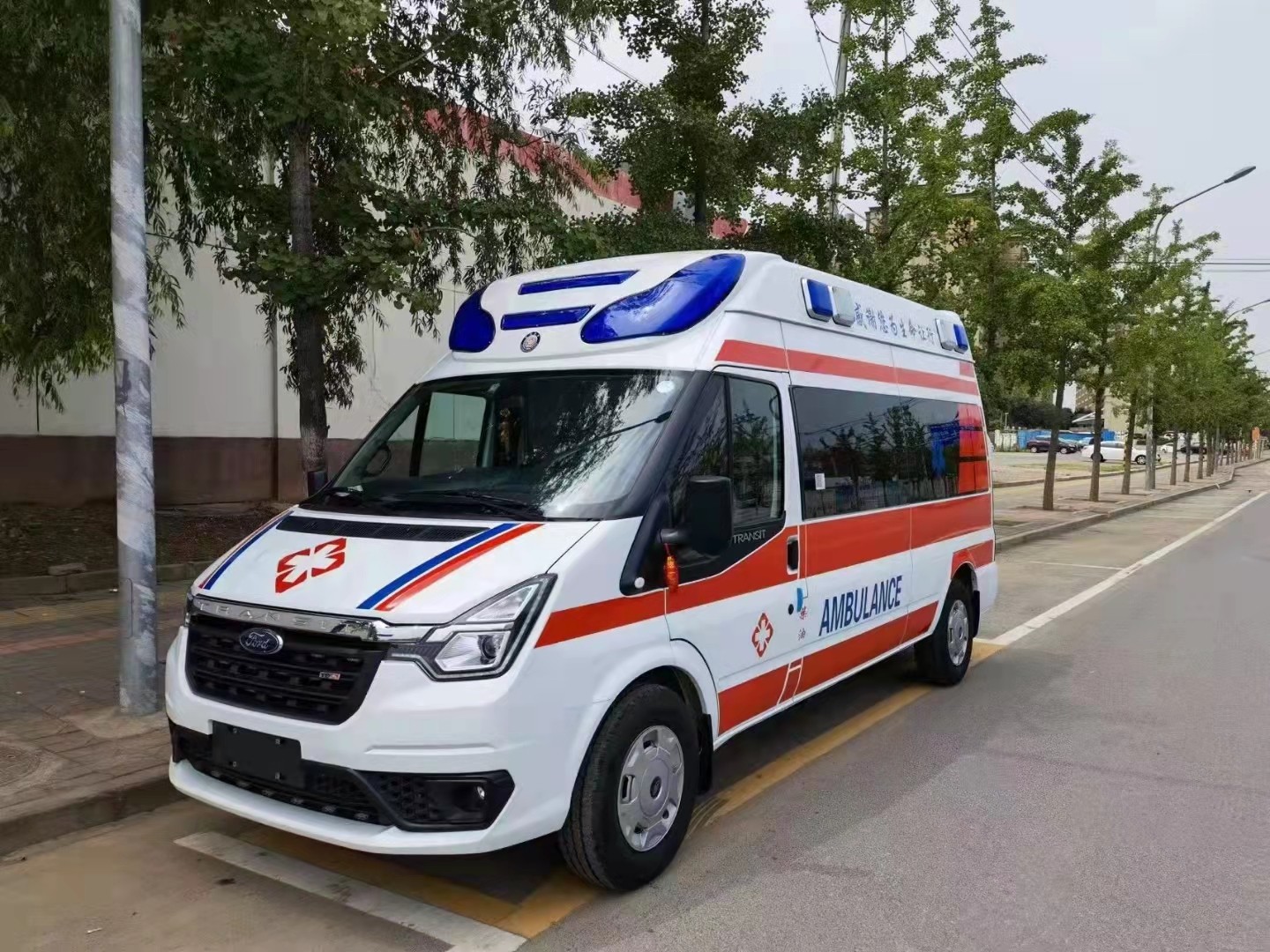 瑞丽市妇婴监护型护送
